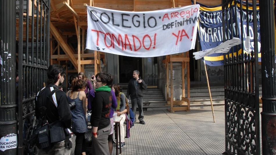 Toma de colegios, NA
