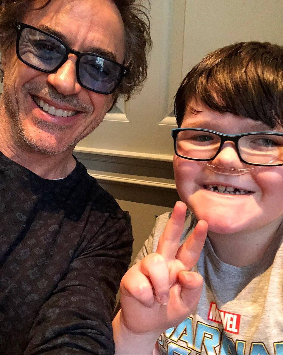Robert Downey Jr invita a ensuciarse por una buena causa
