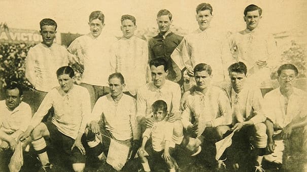 A 100 años de una final histórica: la Navidad que Argentina y Brasil definieron una Copa América en medio de una batalla campal