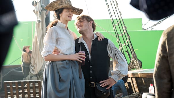 Sam Heughan dio detalles de la escena final de Outlander con Caitriona Balfe: “Muy emotiva”