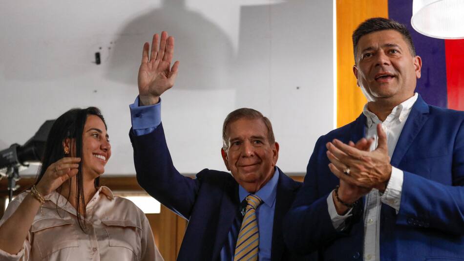 Freddy Superlano y Edmundo González Urrutia. Foto: Reuters.