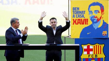 Presentación Xavi Hernández en Barcelona. EFE.