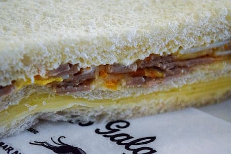 Bar Los Galgos. Foto: Instagram/losgalgosbar