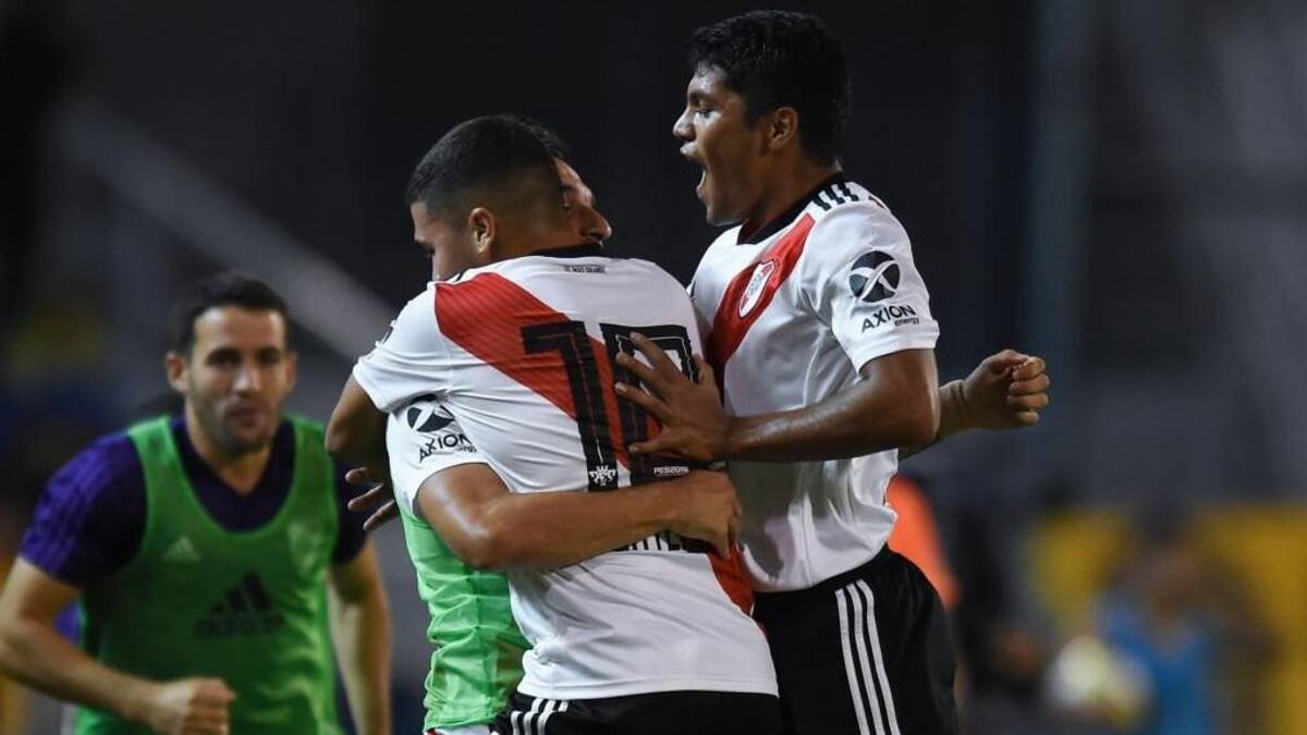 Festejo de Juan Fernando Quintero en gol de River vs. Rosario Central