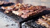 El asado se reinventa: las 3 costumbres que los parrilleros modernos dejaron en el pasado