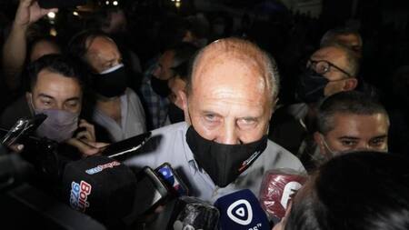 Se tensa la situación en Rosario: insultan al gobernador Perotti