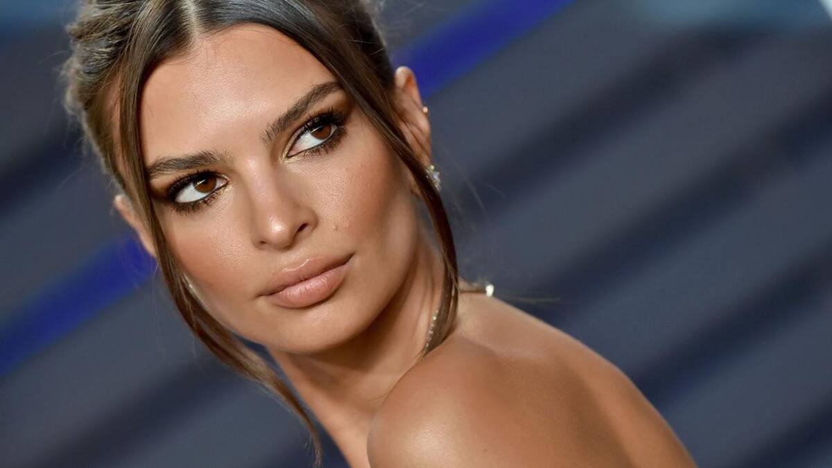 Emily Ratajkowski