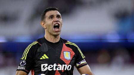 Emiliano Dibu Martínez. Foto: Reuters