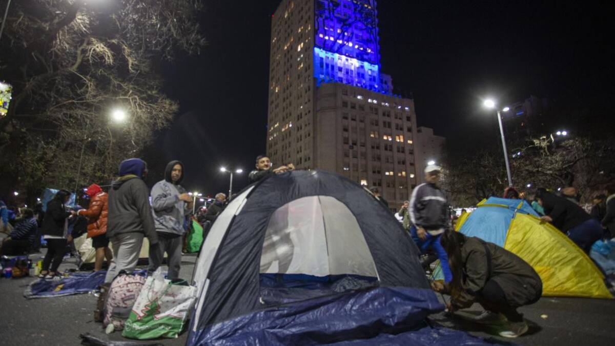 Acampe en la 9 de julio. Foto: NA.