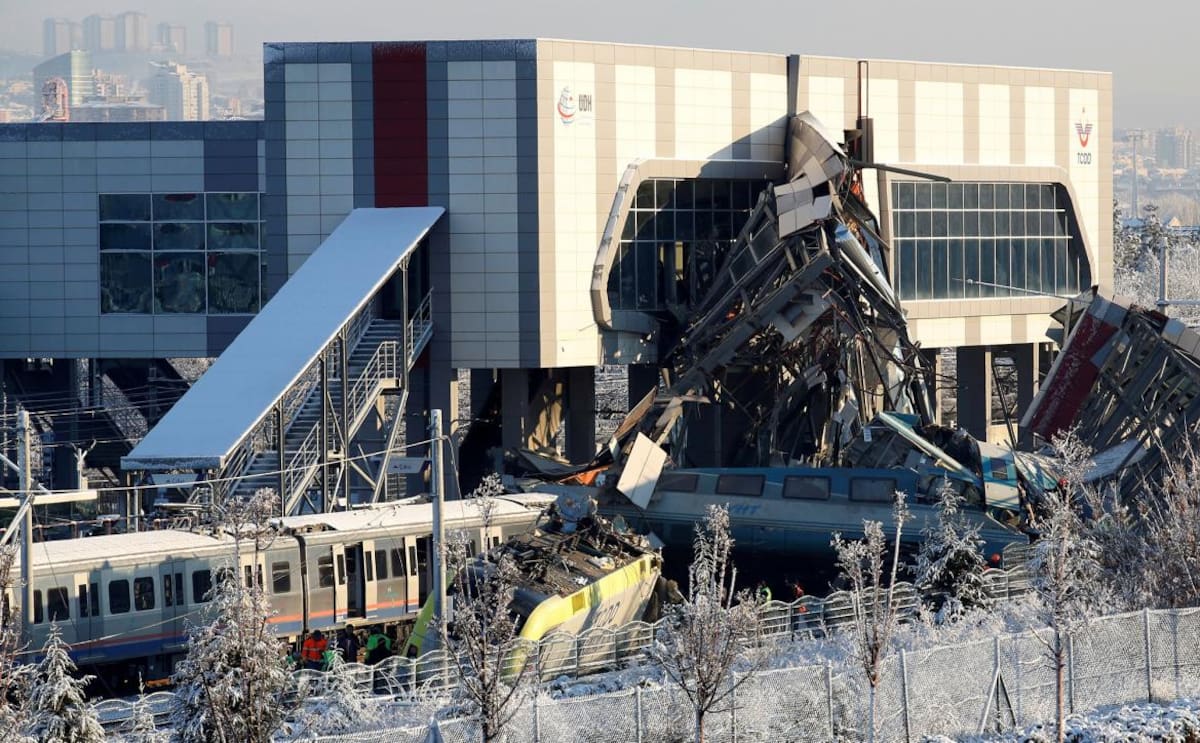 Accidente de tren en Turquía, Reuters