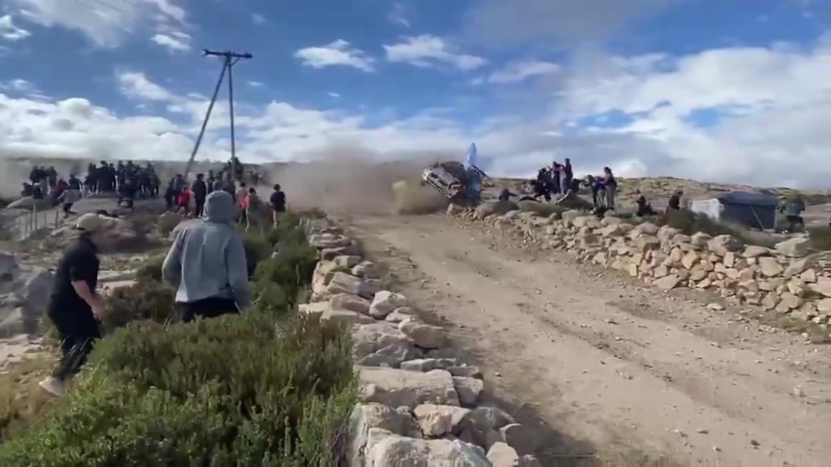 Video estremecedor: un espectador murió tras el despiste de un auto en el Rally Sudamericano en Córdoba