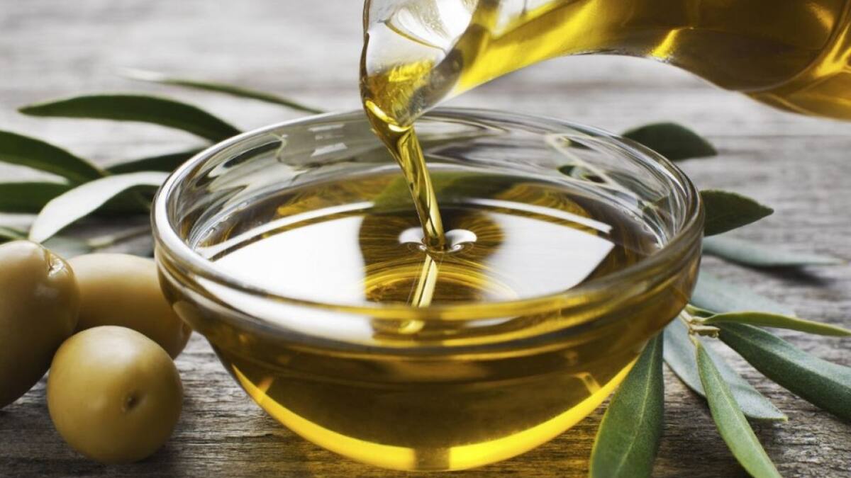 Venta ilegal: la ANMAT prohibió un importante aceite de oliva por carecer de registros sanitarios