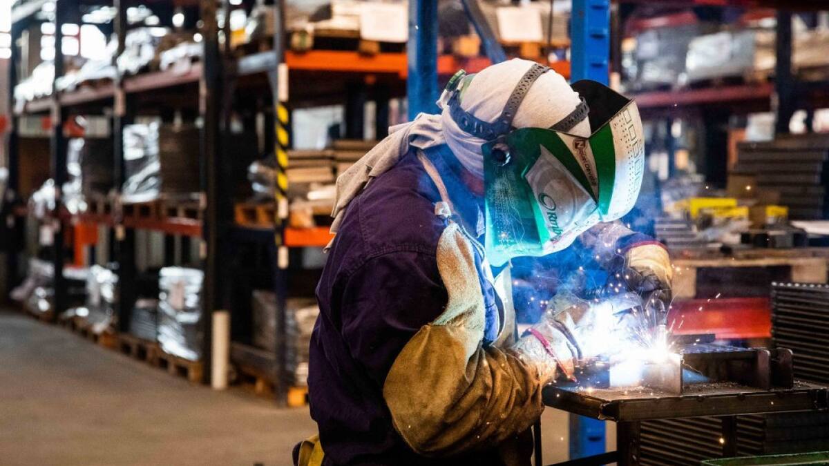 Efectos de la recesión: la industria cayó 11,2% en junio y lleva 14 meses seguidos en rojo