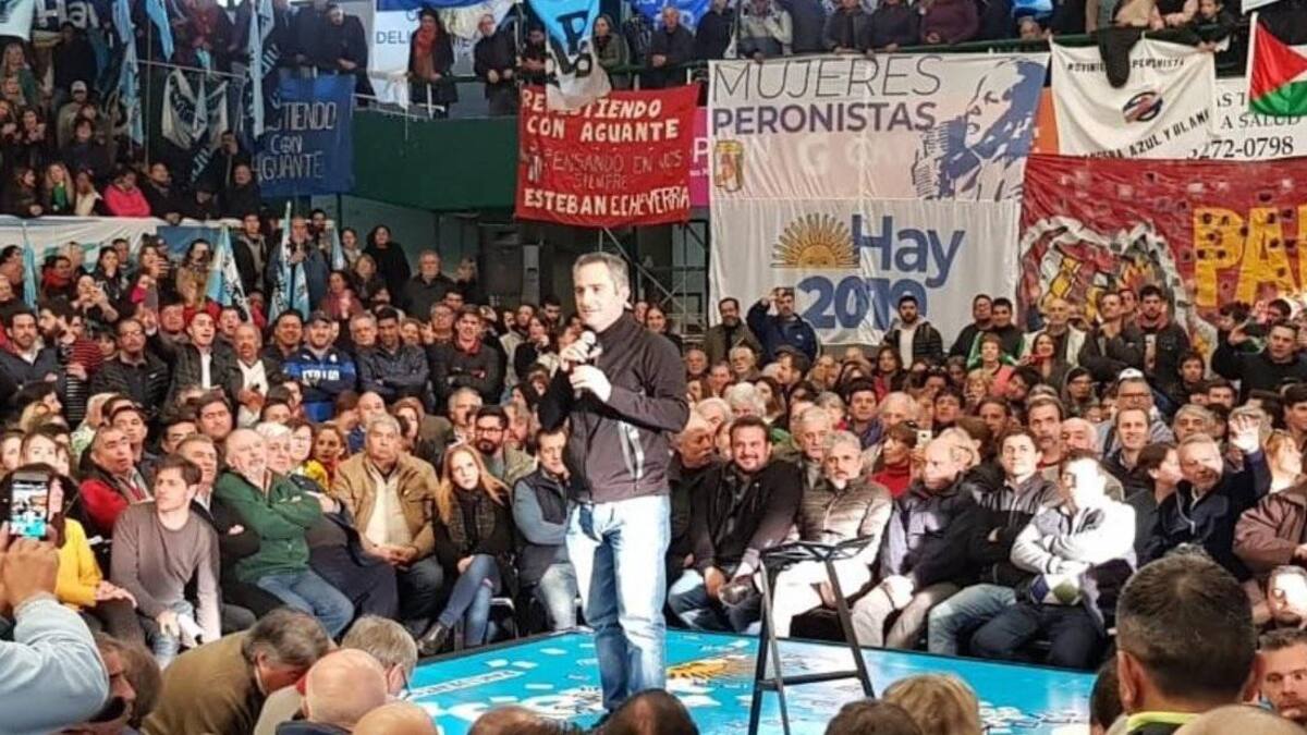 Acto de La Cámpora en Ferro - Andrés "Cuervo" Larroque