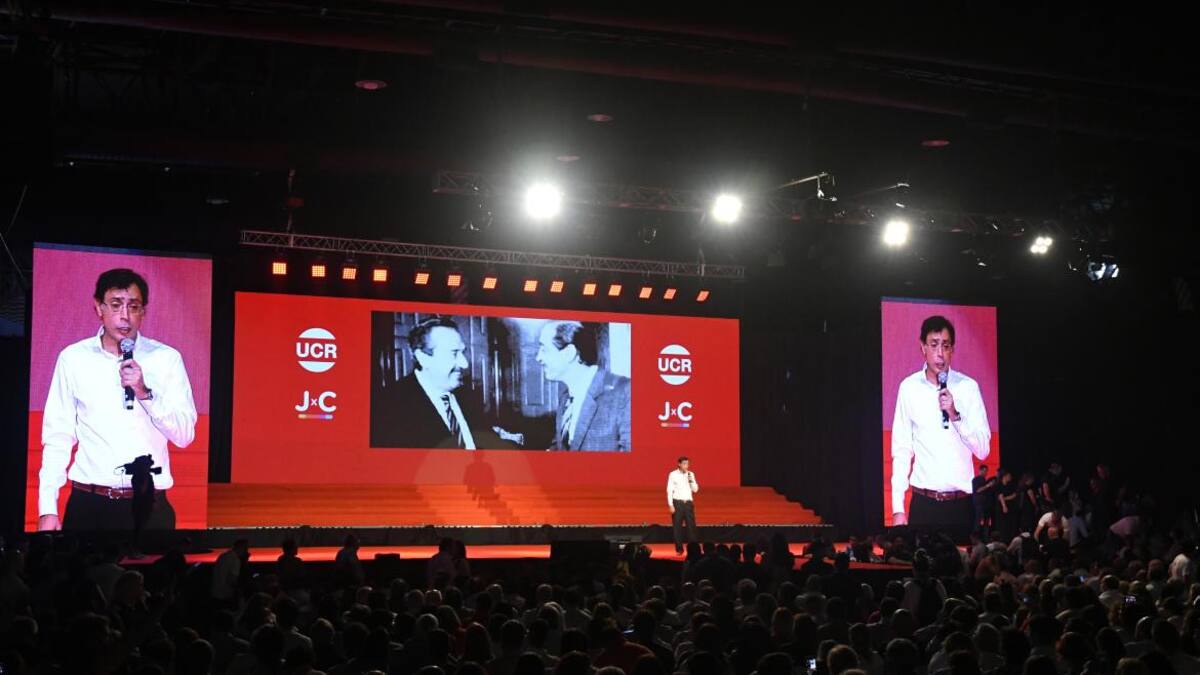 Acto de la UCR. Foto: Télam