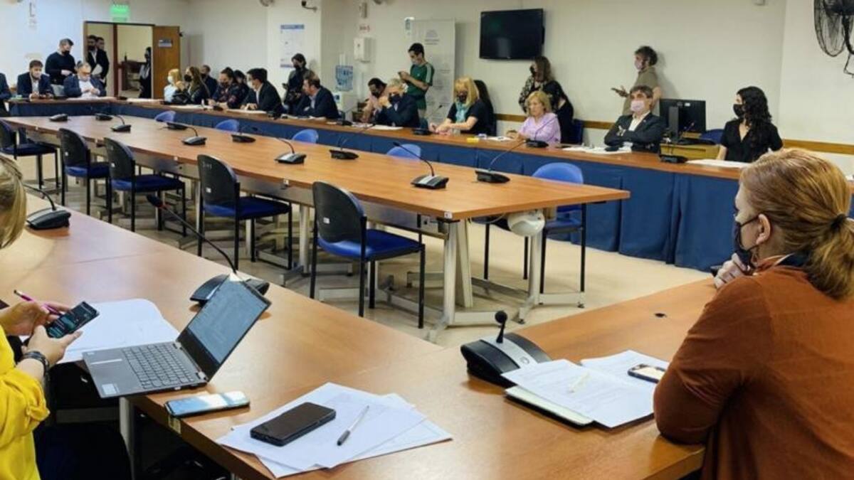 Acuerdo en Diputados entre oficialismo y oposición por Ley de Alquileres, AGENCIA NA