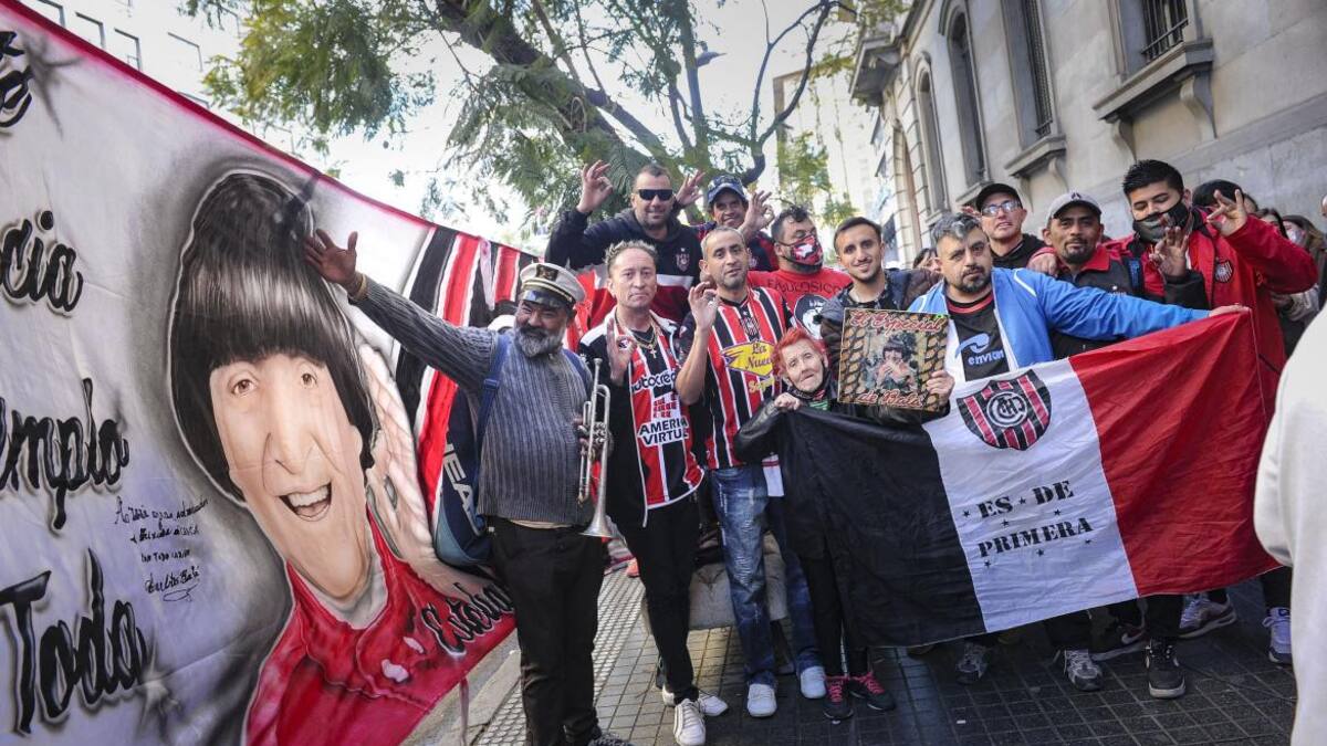 adión a carlitos balá velatorio foto telam