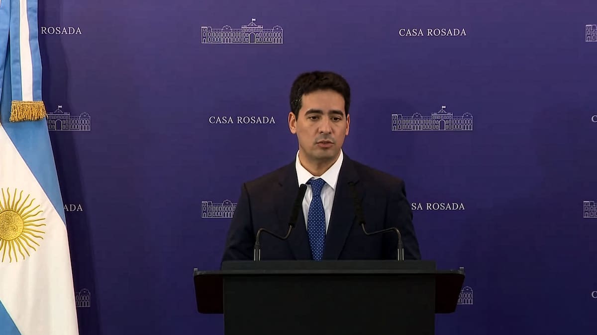 En vivo: conferencia de prensa de Adrián Ravier, vocero presidencial