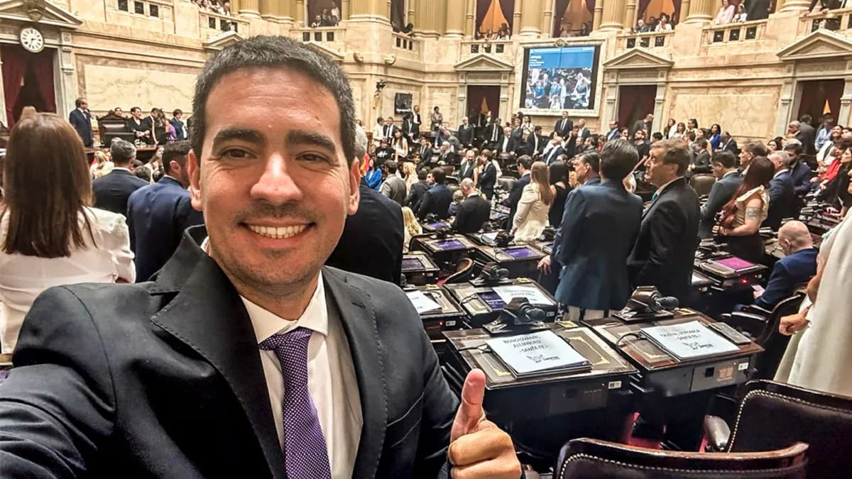 Adrián Ravier brindó su primer mensaje como vocero presidencial: “Trataré de aportar un granito de arena”