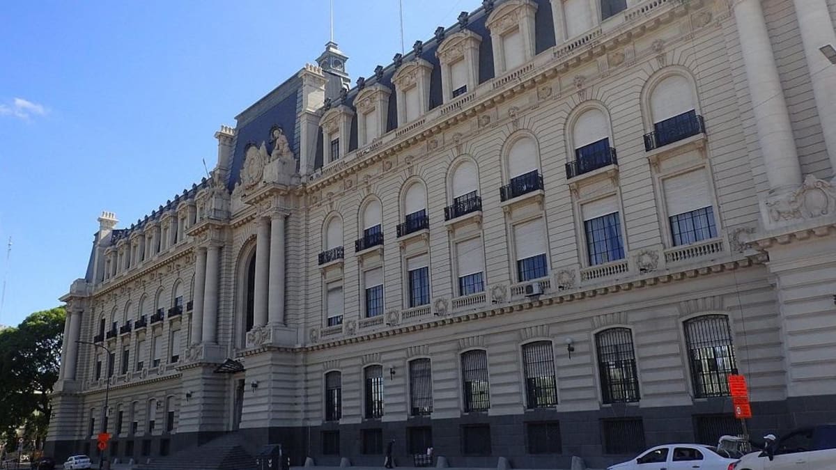 El Gobierno anuncia una buena noticia desde la Aduana para las industrias