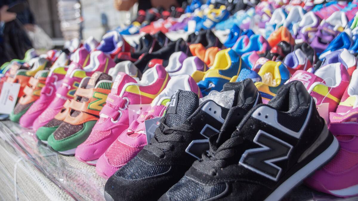 Aduana entregó más de 4 toneladas de calzado deportivo incautado para su donación