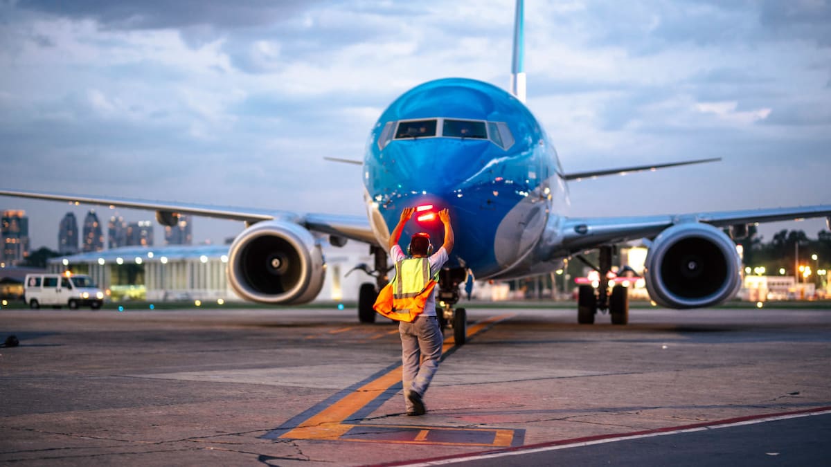Aerolíneas Argentinas anunció un ambicioso plan de inversión: 18 aviones nuevos y conexión Wi-Fi en todos sus vuelos