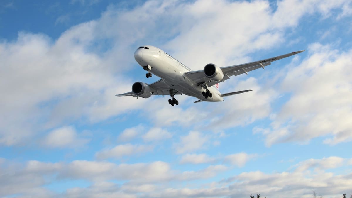 Aerolíneas, avión, vuelo. Foto Unsplash