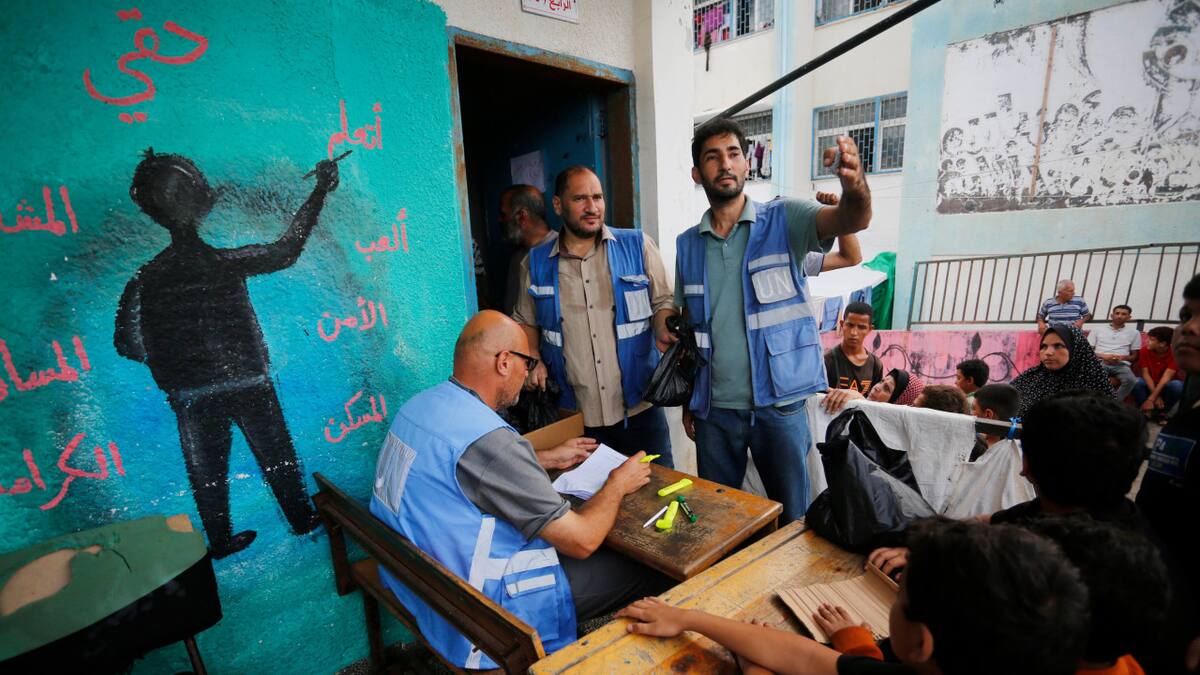 Agentes de la ONU trabajando con refugiados palestinos. Foto: X @UNRWA.