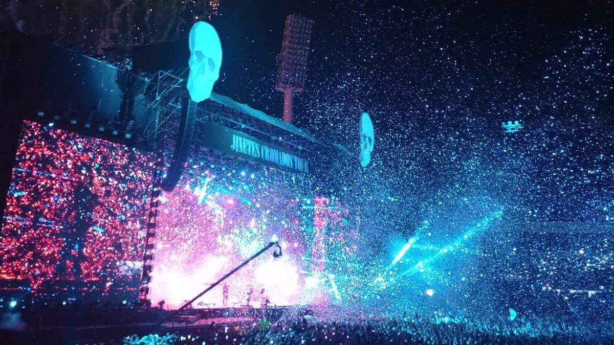 Airbag sorprendió a sus fanáticos y lanzó un disco en vivo de sus mejores éxitos en el Estadio Vélez