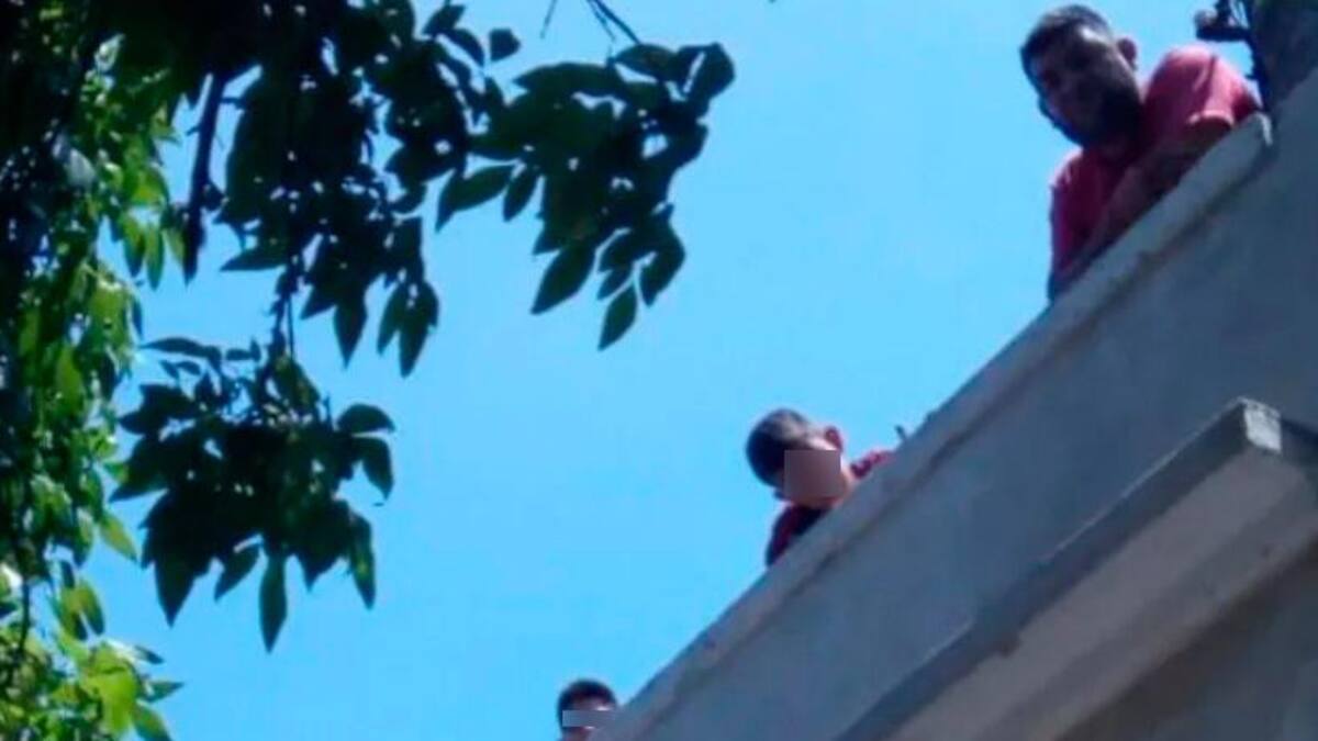 Albañil se atrincheró con su familia en una obra porque no le pagaban su trabajo