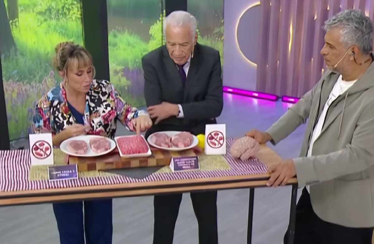 Alberto Cormillot y Estefanía Pasquini hablaron sobre los riesgos de la peligrosa moda de comer carne cruda . Foto: Captura de pantalla eltrece.