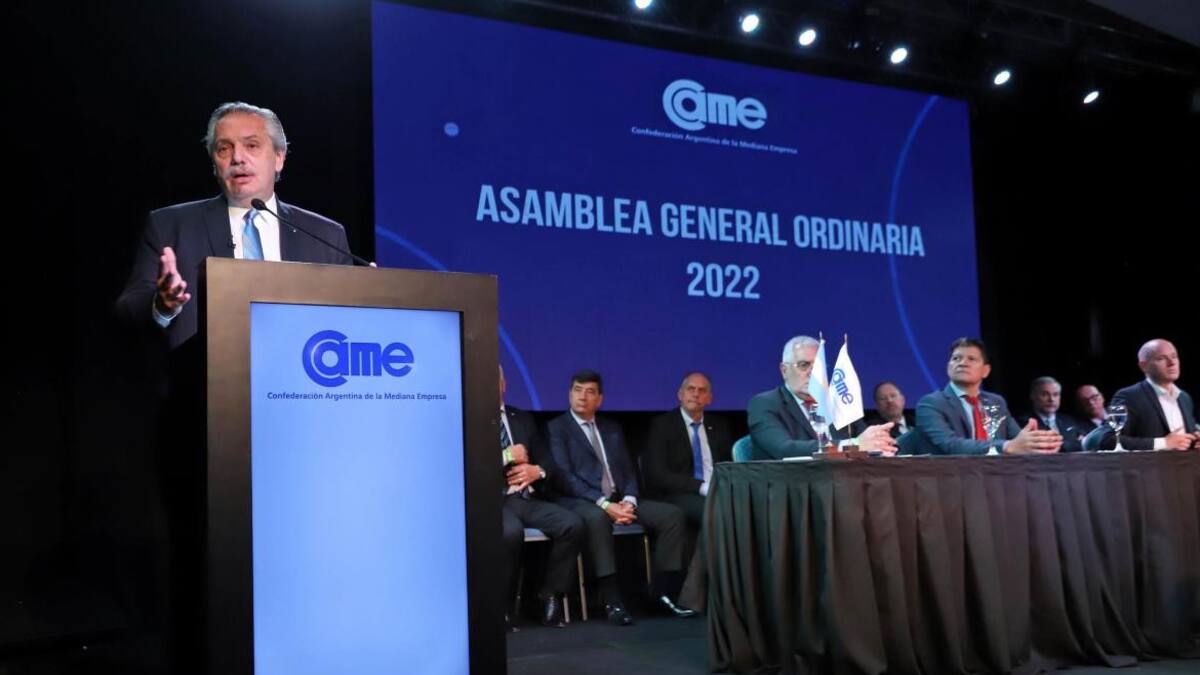 Alberto Fernández, asamblea anual de la CAME, foto NA