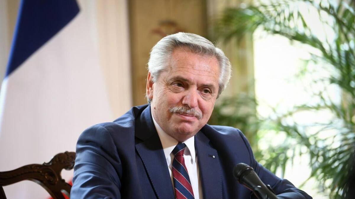 Alberto Fernández en Francia. Foto: NA.