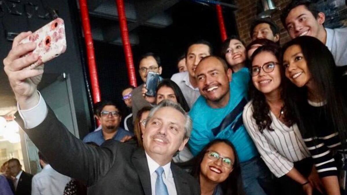 Alberto Fernández en México por la industria del software