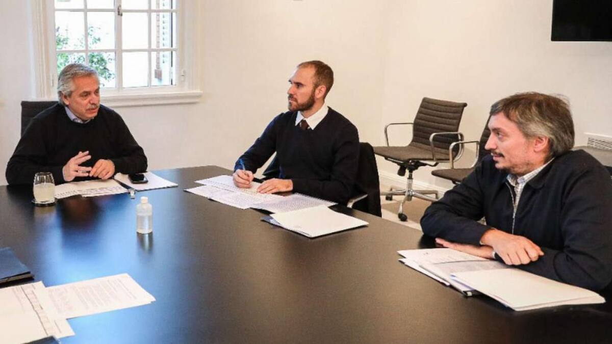 Alberto Fernández, Martín Guzmán y Máximo Kirchner, NA