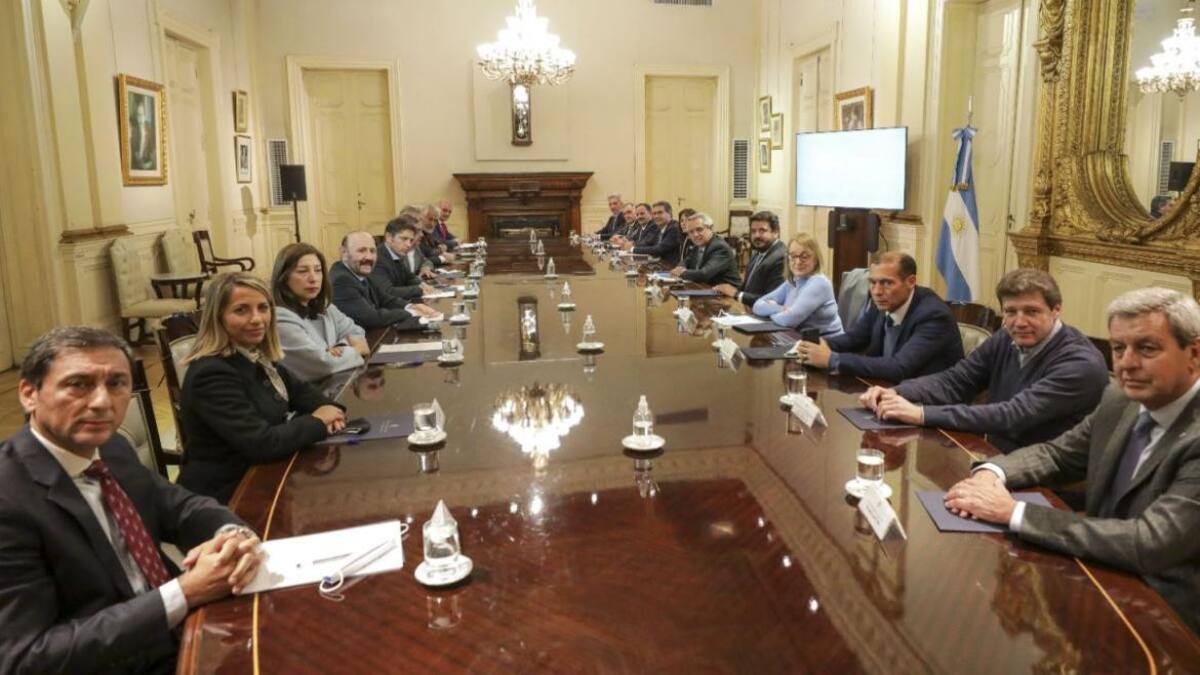Alberto Fernández reunido con los gobernadores para darle impulso a la iniciativa. Foto: Presidencia.