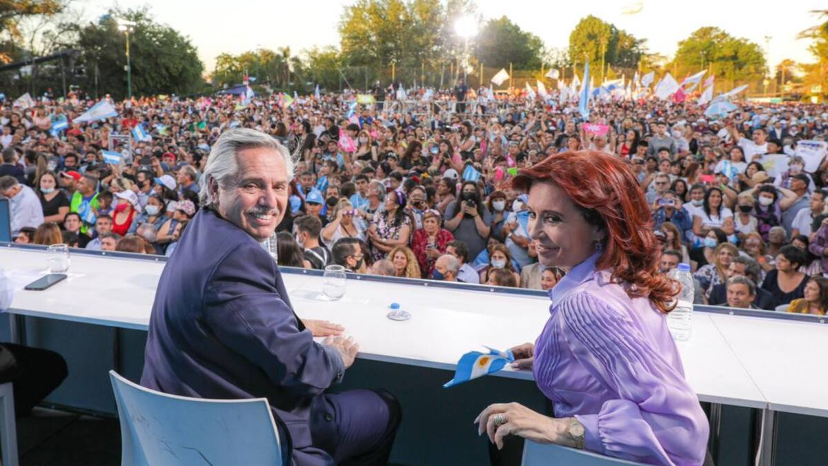 Alberto Fernández y Cristina Fernández de Kirchner en Merlo