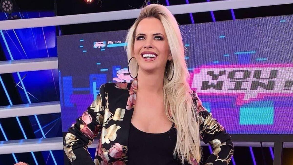 Alejandra Maglietti vacíó su placard y puso en venta su ropa: ¿qué prendas se pueden elegir?