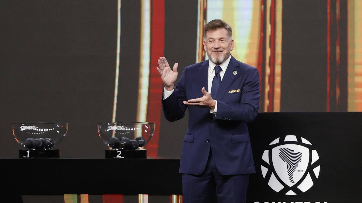 Alejandro Domínguez en el sorteo de la Copa Libertadores. Foto: EFE.