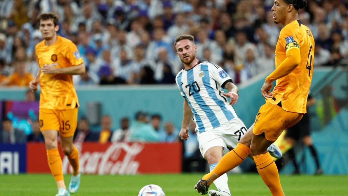 Alexis Mac Allister y Virgil van Dijk; Argentina vs Países Bajos. Foto: EFE