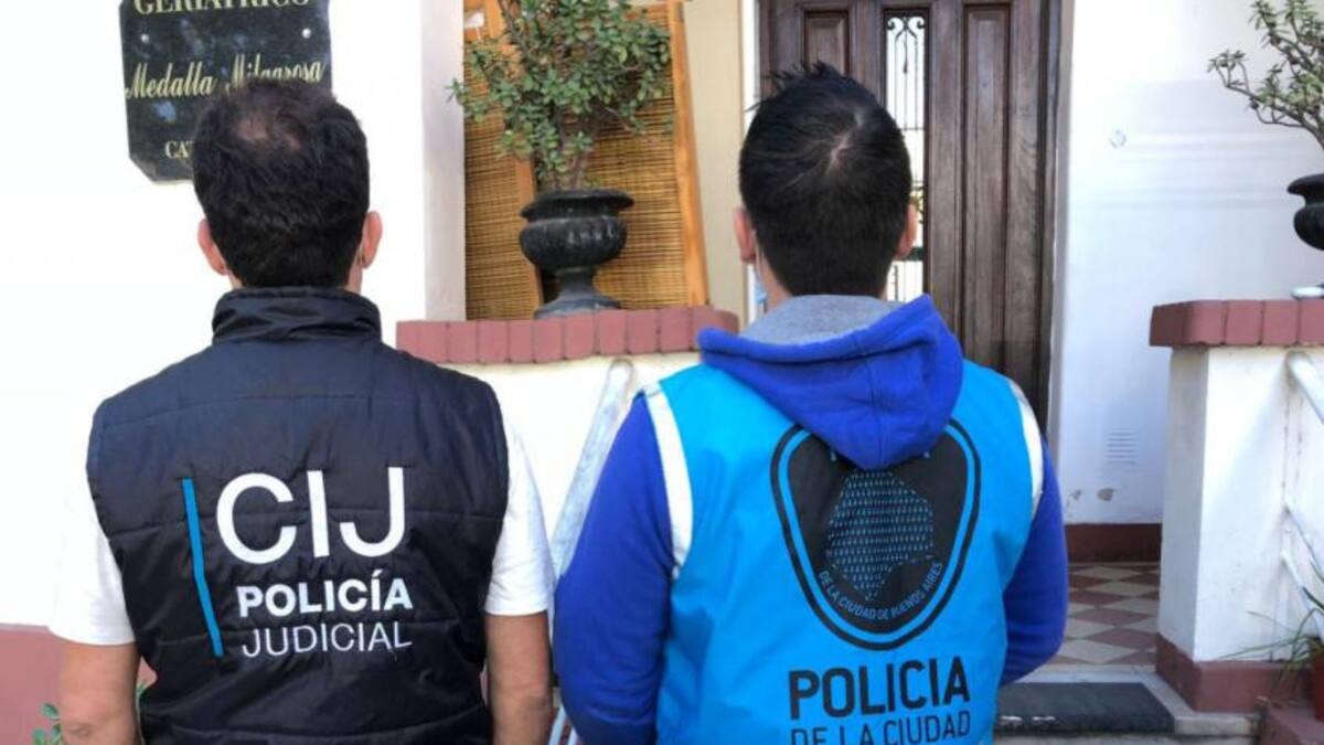 Allanamiento en geriátrico de Flores