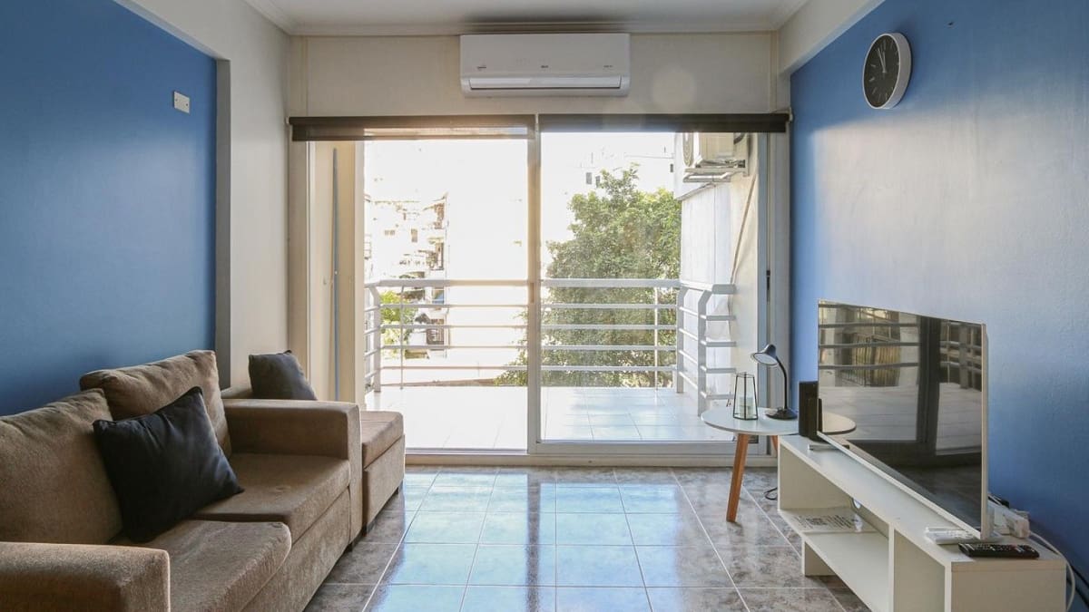 Alquileres accesibles en CABA: departamentos desde $390.000 en un barrio “cool” con estilo propio