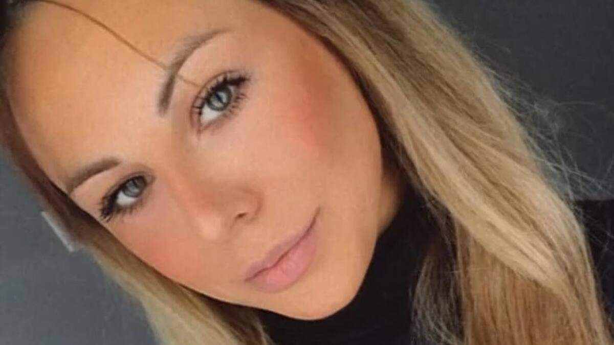 Ana Clara Urdangaray junto a su padre.