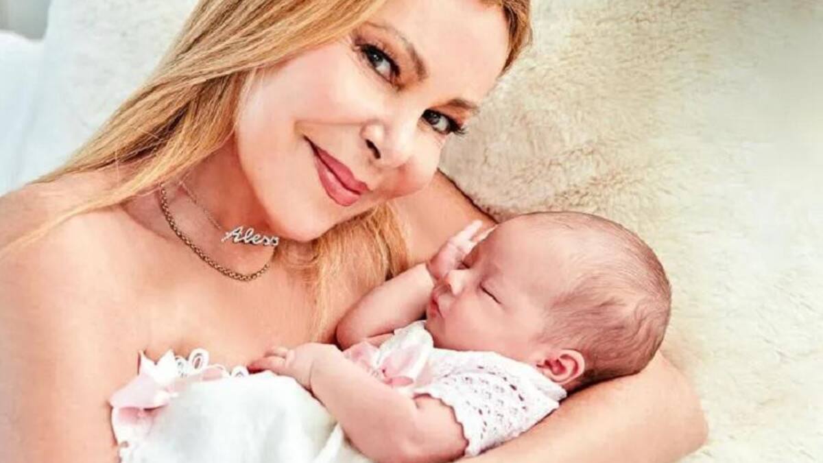 Ana Obregón fue madre a los 68 años. Foto: Revista Hola!