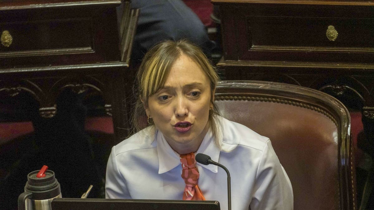 Anabel Fernández Sagasti no podrá votar de manera remota en la sesión por la Ley de Inviolabilidad de la Propiedad Privada