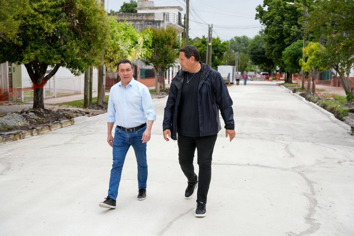 Andrés Watson supervisó obras de repavimentación en Florencio Varela.