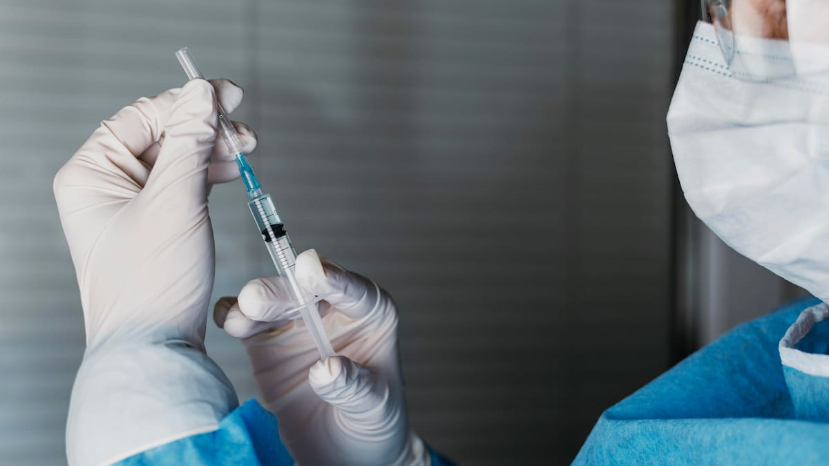 Fue a operarse la rodilla y terminó abusada por el anestesiólogo: el Hospital Italiano deberá indemnizar a la víctima con casi $100.000.000