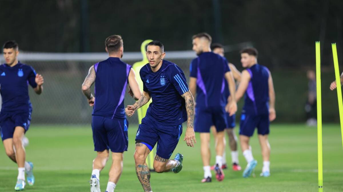 Ángel Di María; entrenamiento en Doha. Foto: Twitter @Argentina.