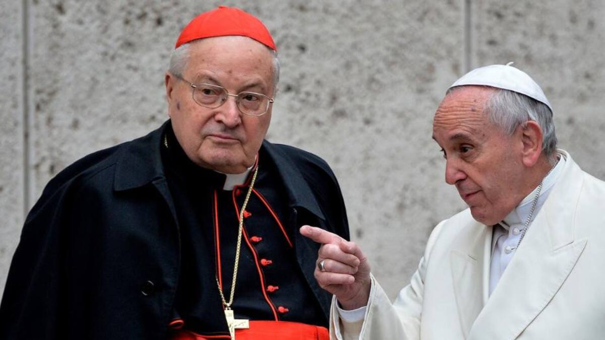 Angelo Sodano y el Papa Francisco. Foto: AFP.