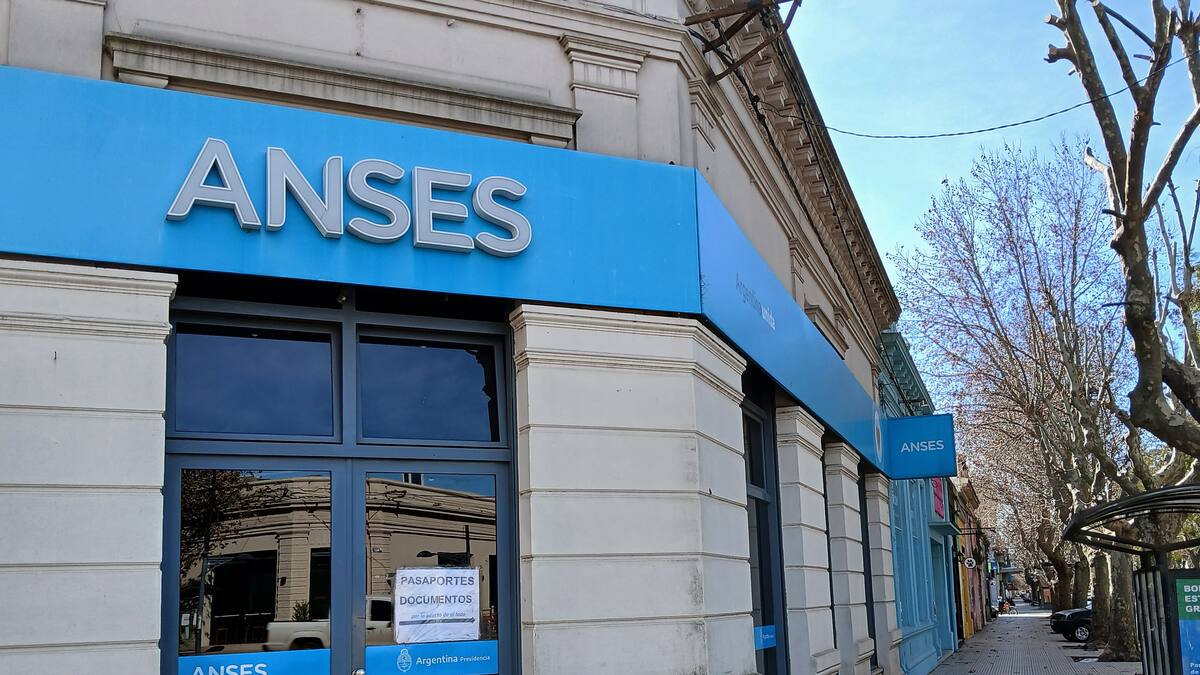 ANSES.